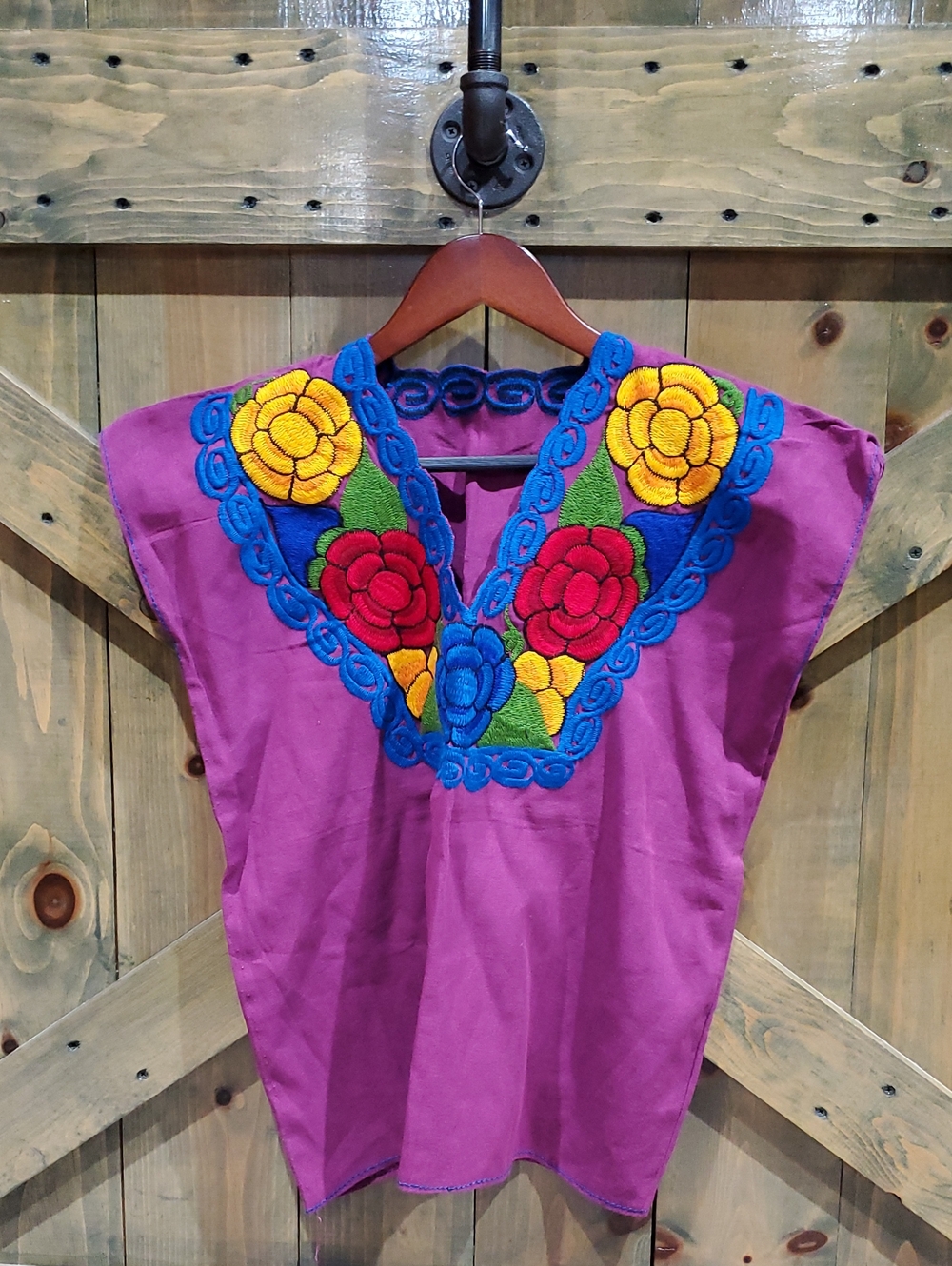 Mexican Hand-Embroidered Purple Floral V-Neck Women’s Top Fiestas Hispana Latina